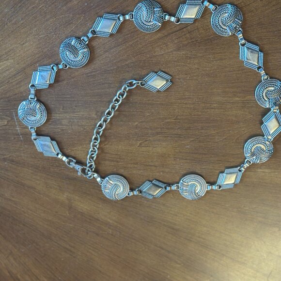 Silver Tone Belt Textured Stations with Silver Geometric Shapes Brighton Inspire - Picture 12 of 13